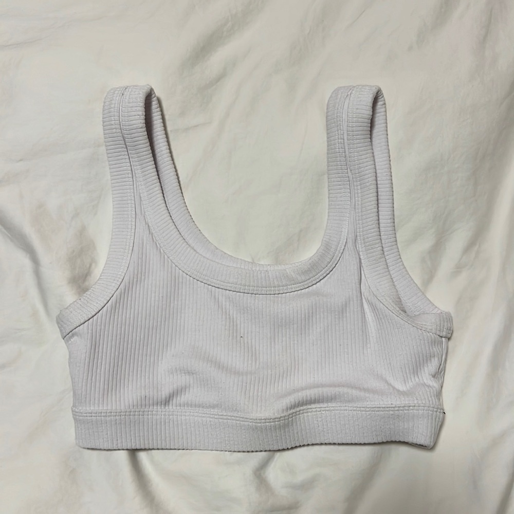Alo yoga sports bra